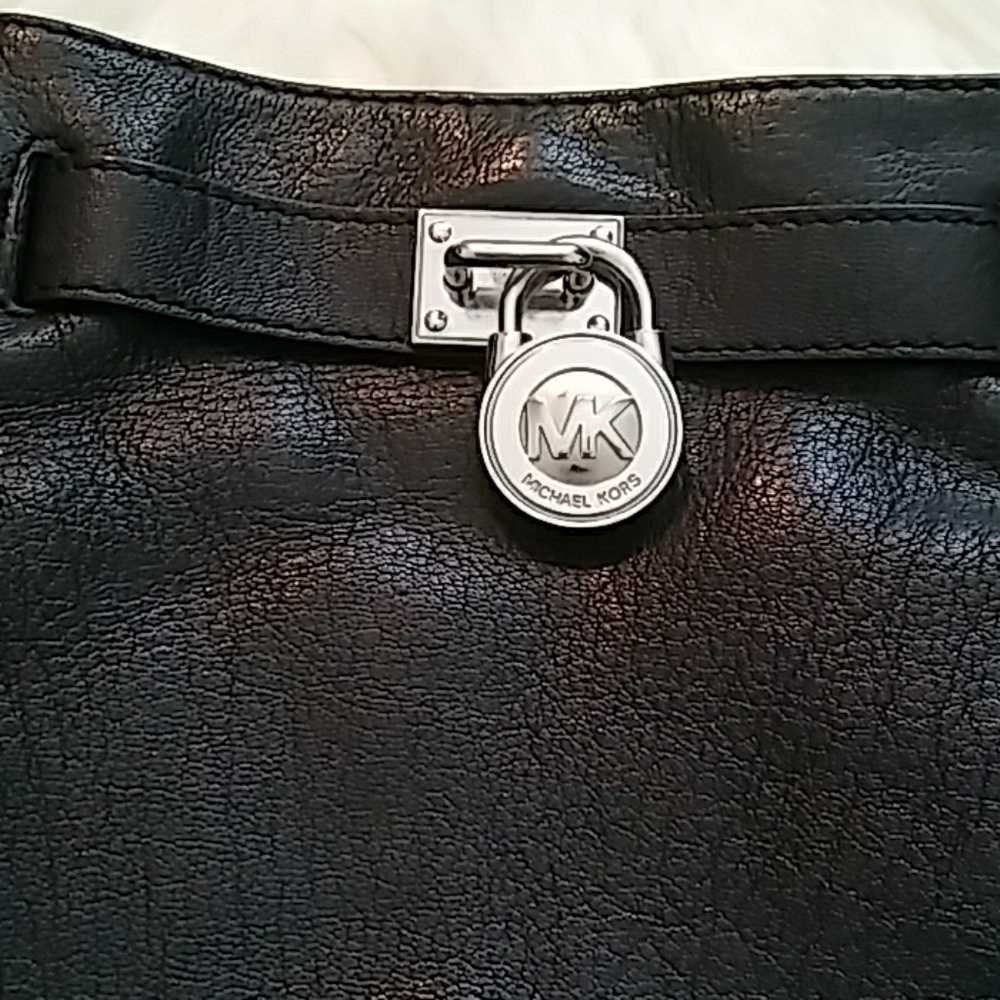 Michael Kors leather shoulder bag - Picture 6 of 6